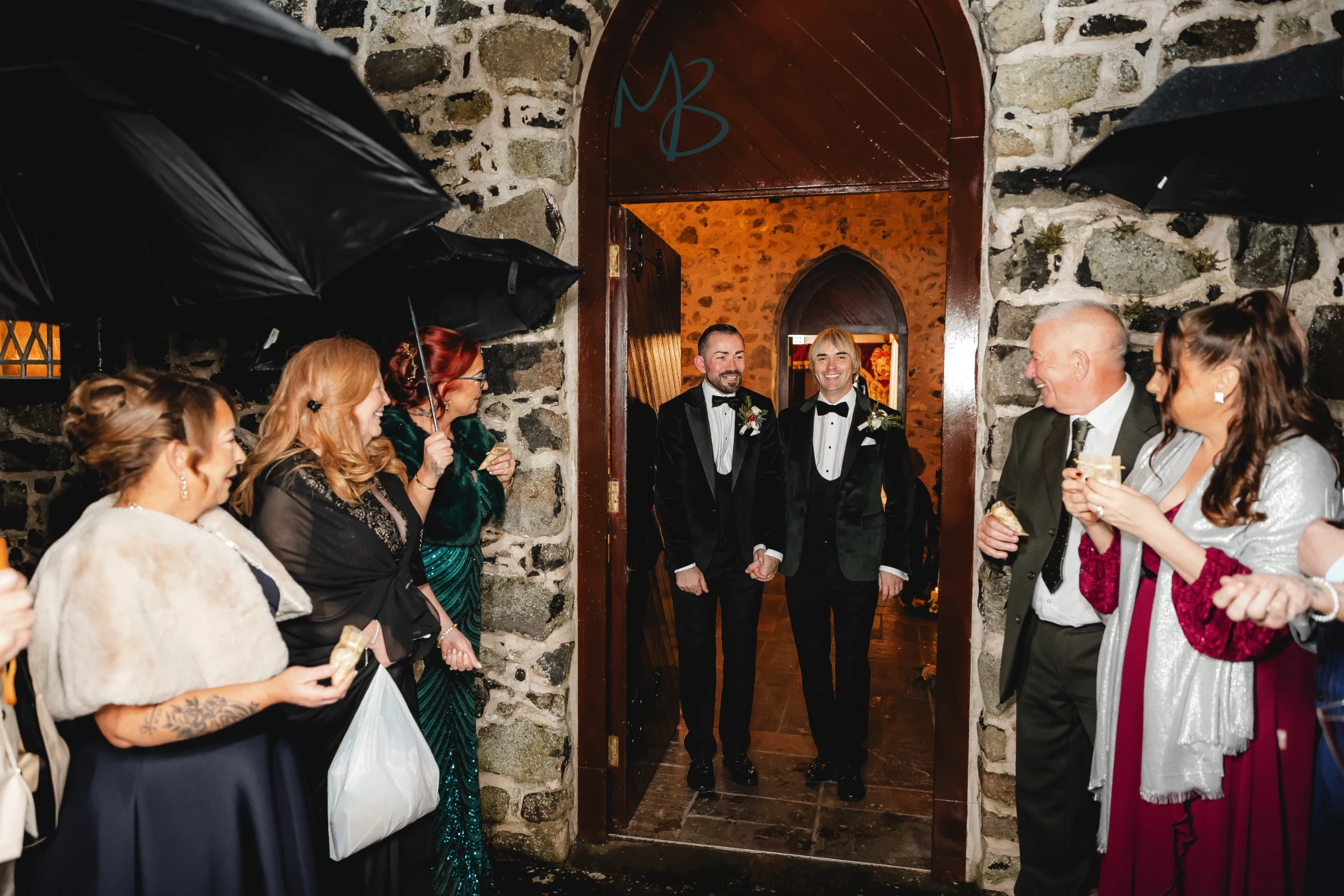 David & James, Brookhall cottages
