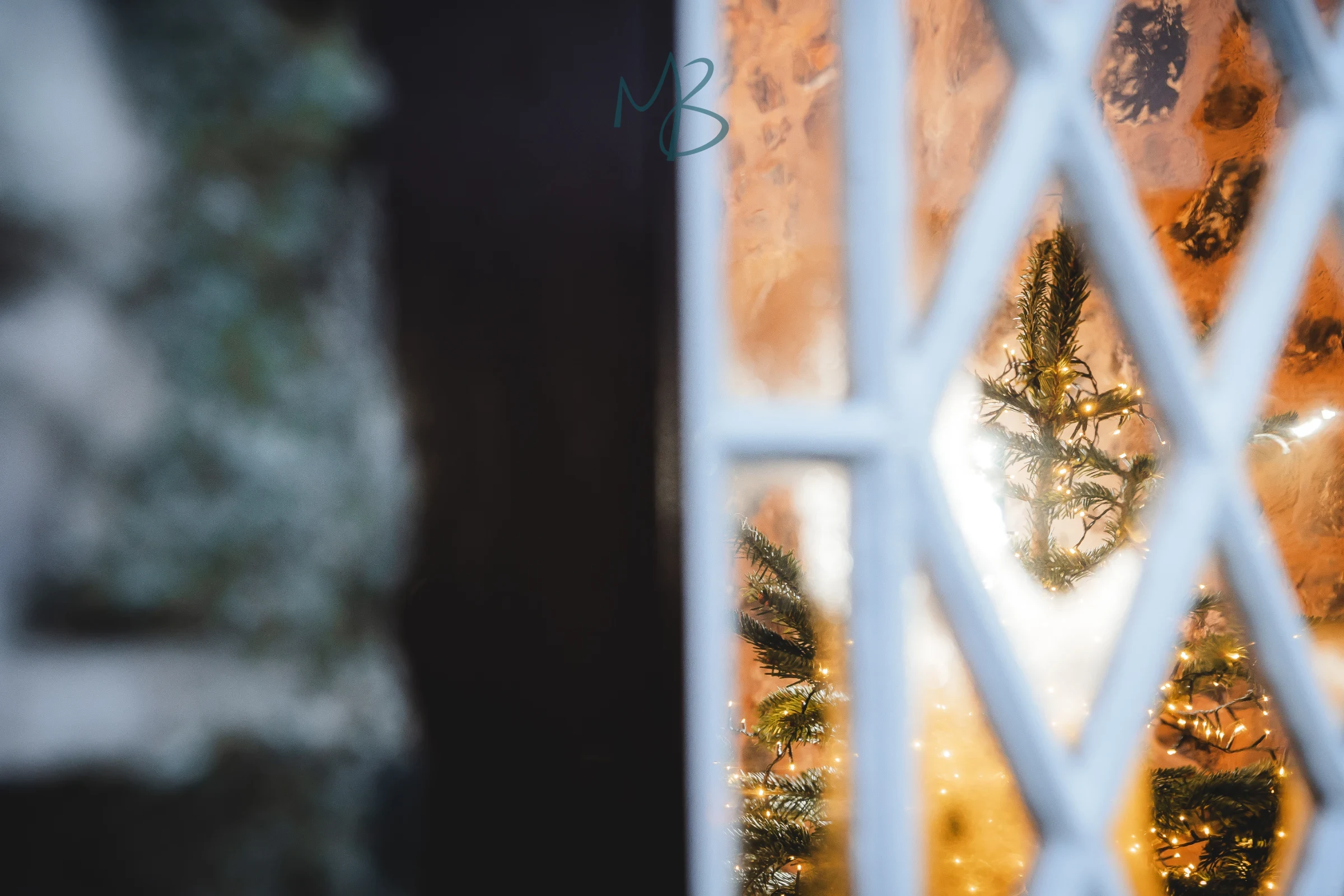 David & James, Brookhall cottages