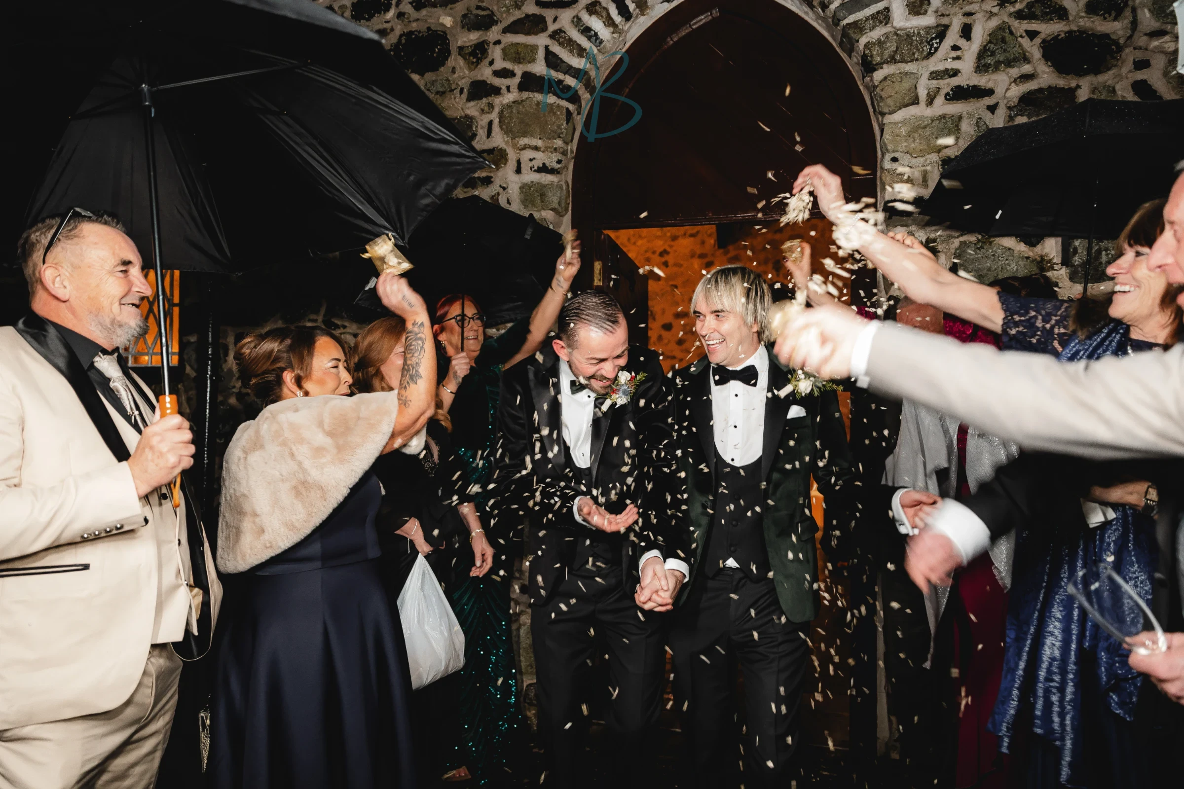David & James, Brookhall cottages