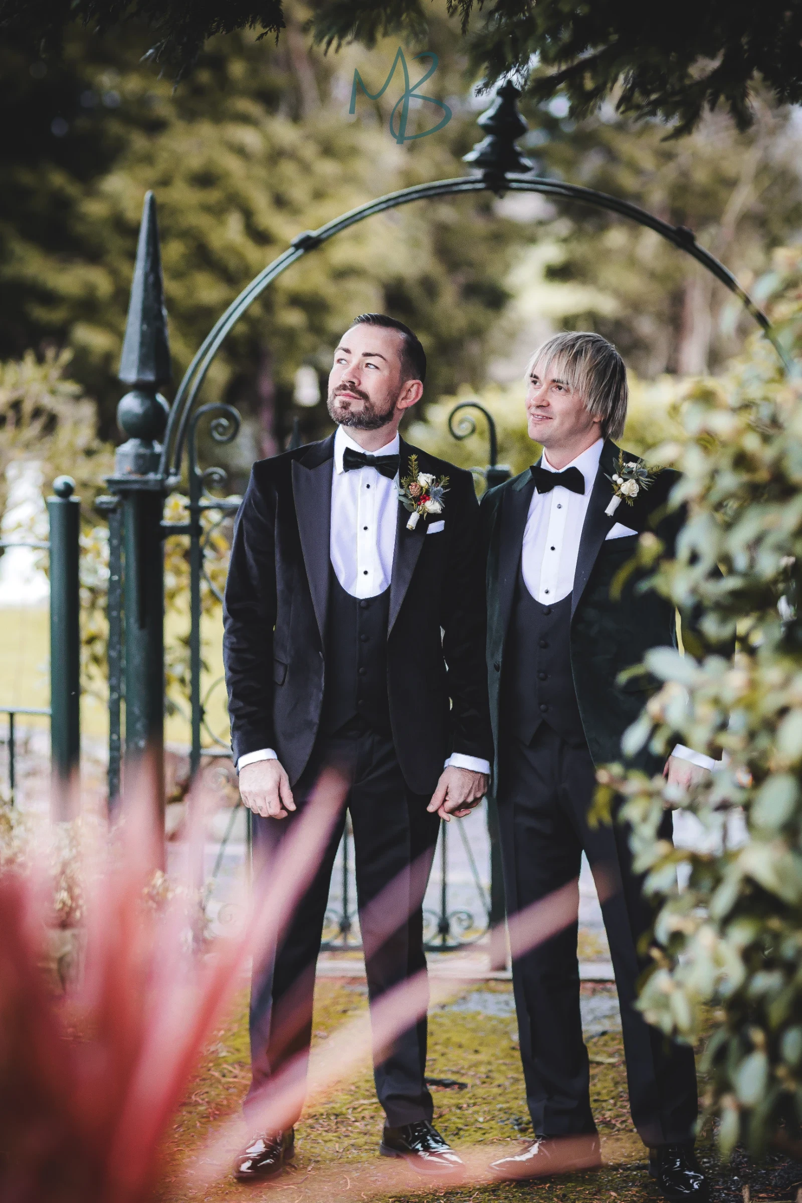 David & James, Brookhall cottages