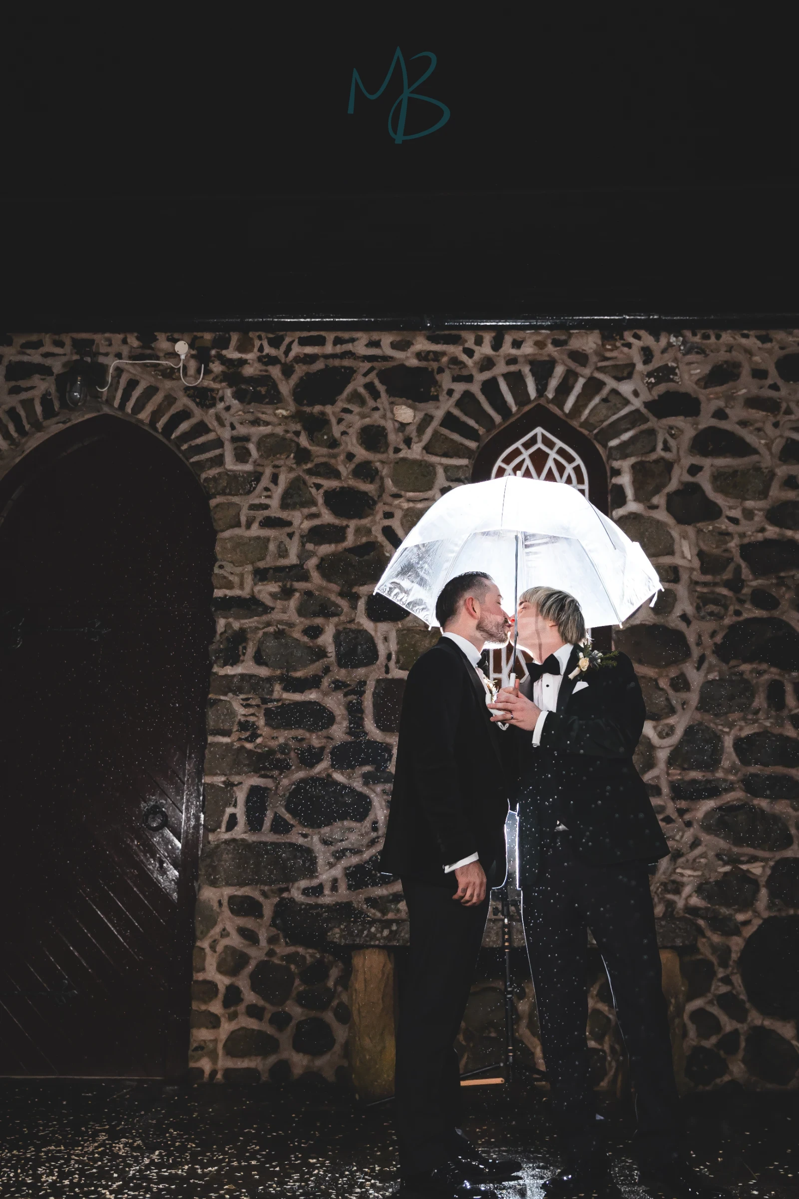 David & James, Brookhall cottages