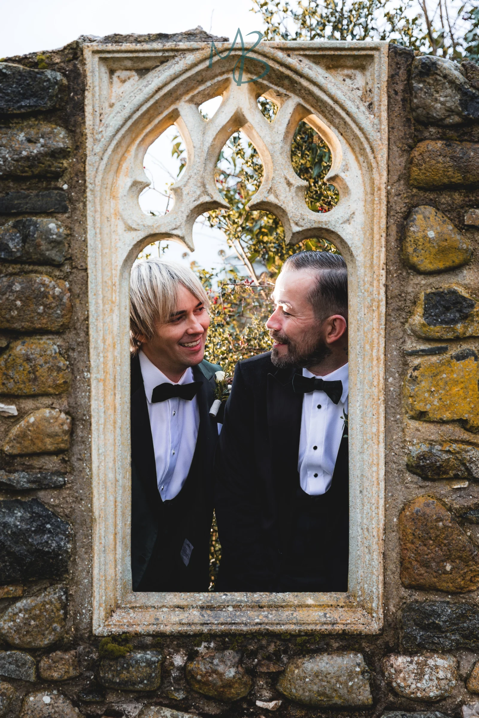 David & James, Brookhall cottages
