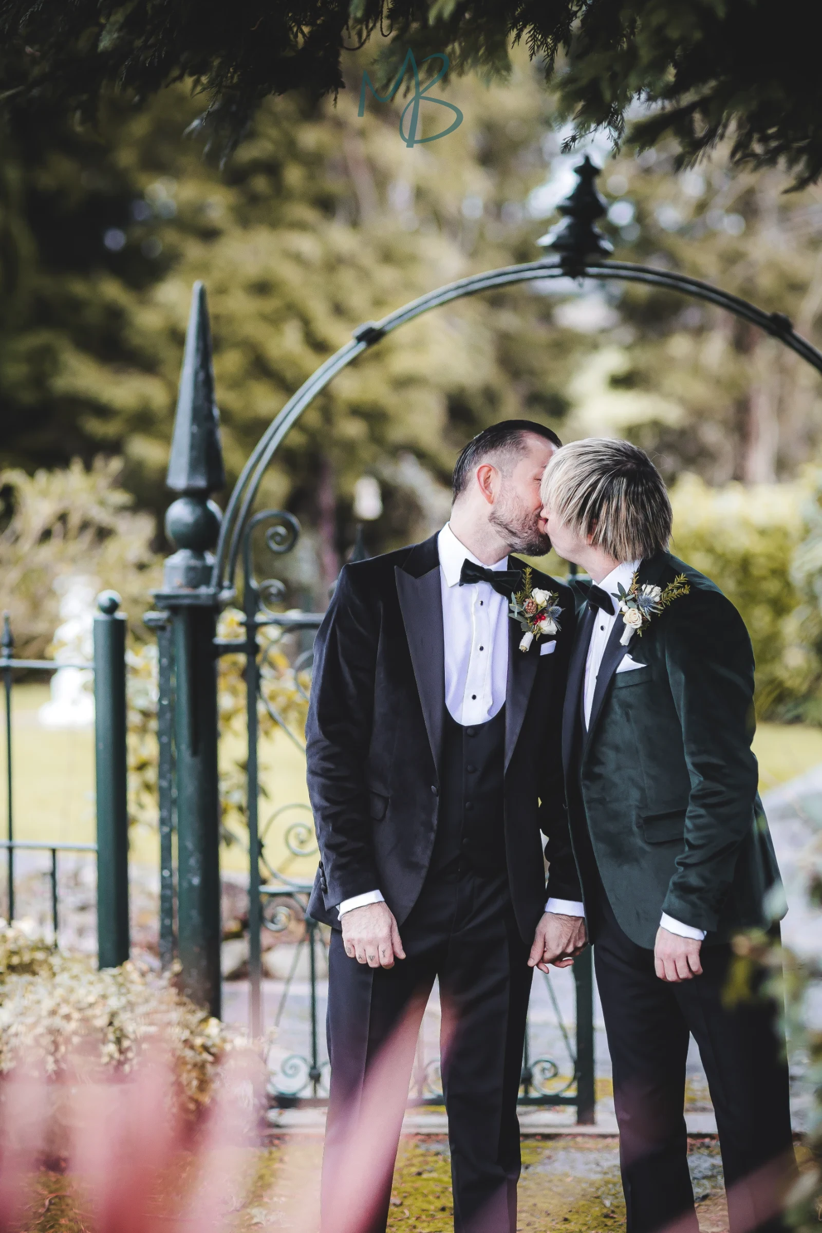 David & James, Brookhall cottages
