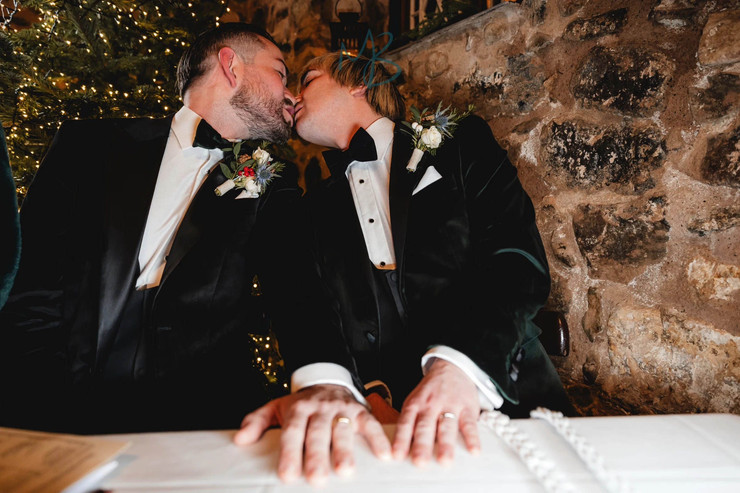 David & James, Brookhall cottages