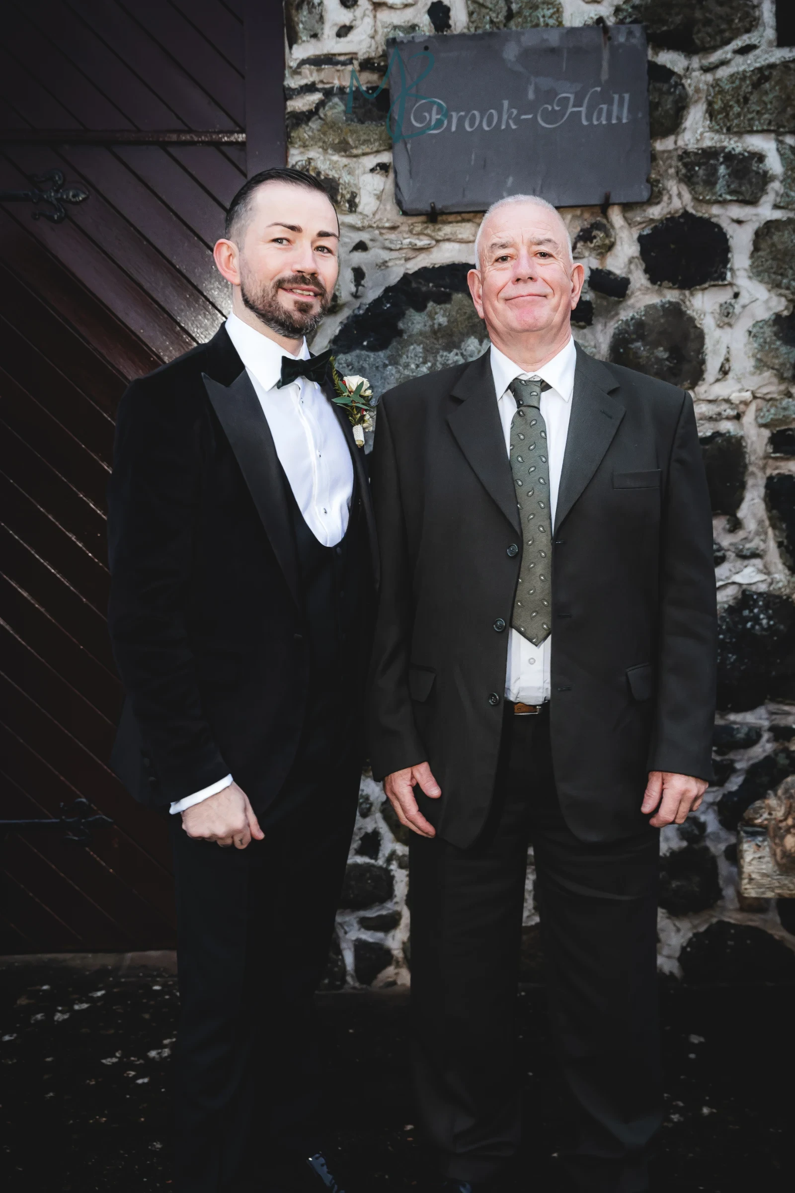 David & James, Brookhall cottages