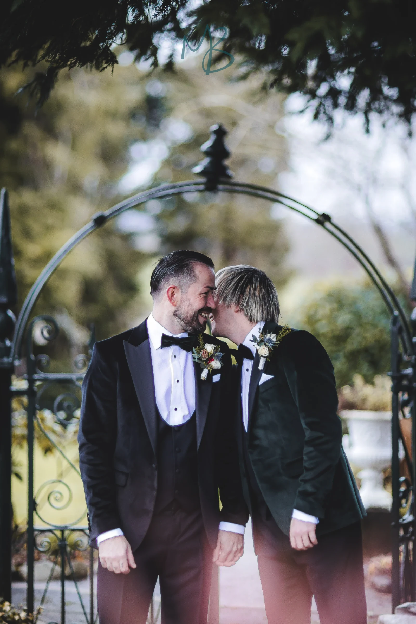 David & James, Brookhall cottages