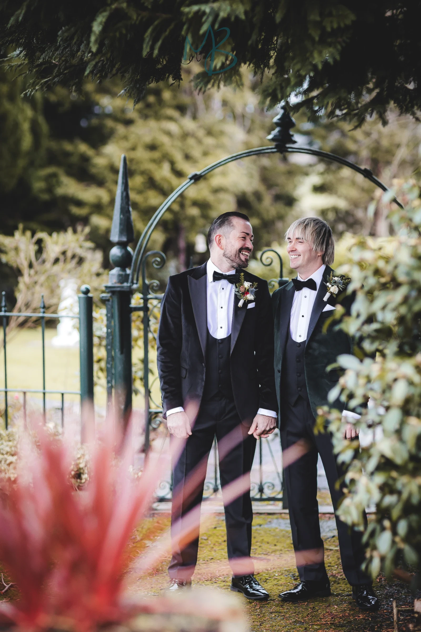 David & James, Brookhall cottages