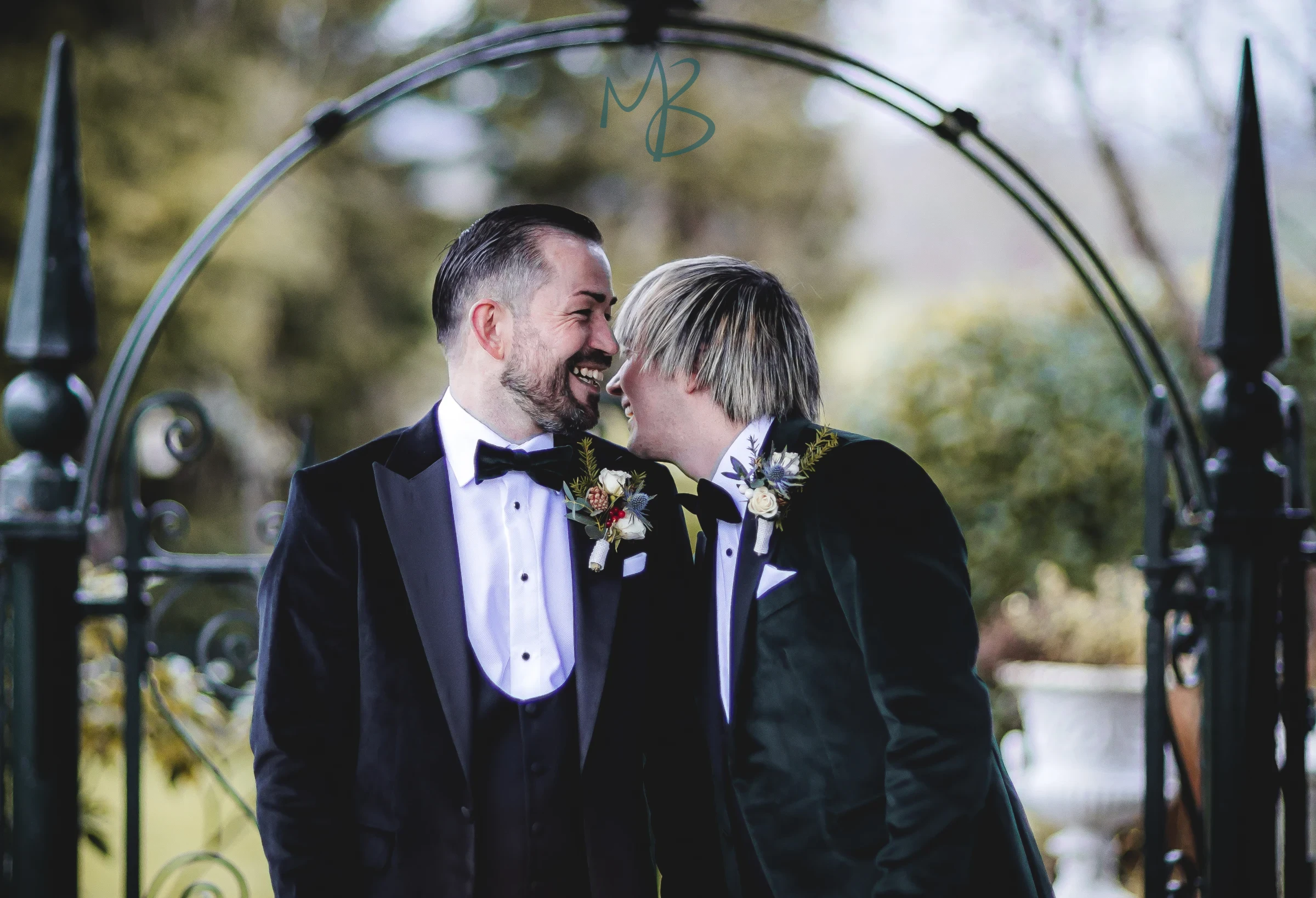 David & James, Brookhall cottages